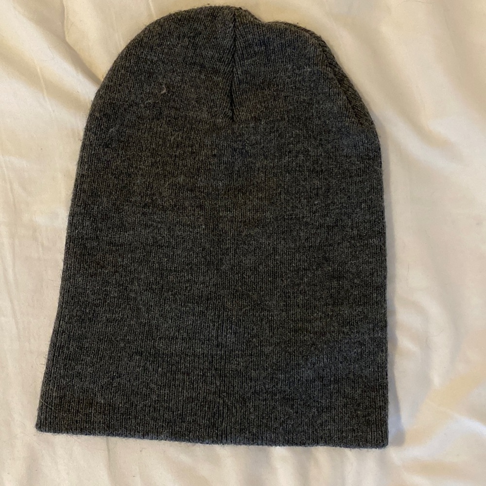 Grey beanie